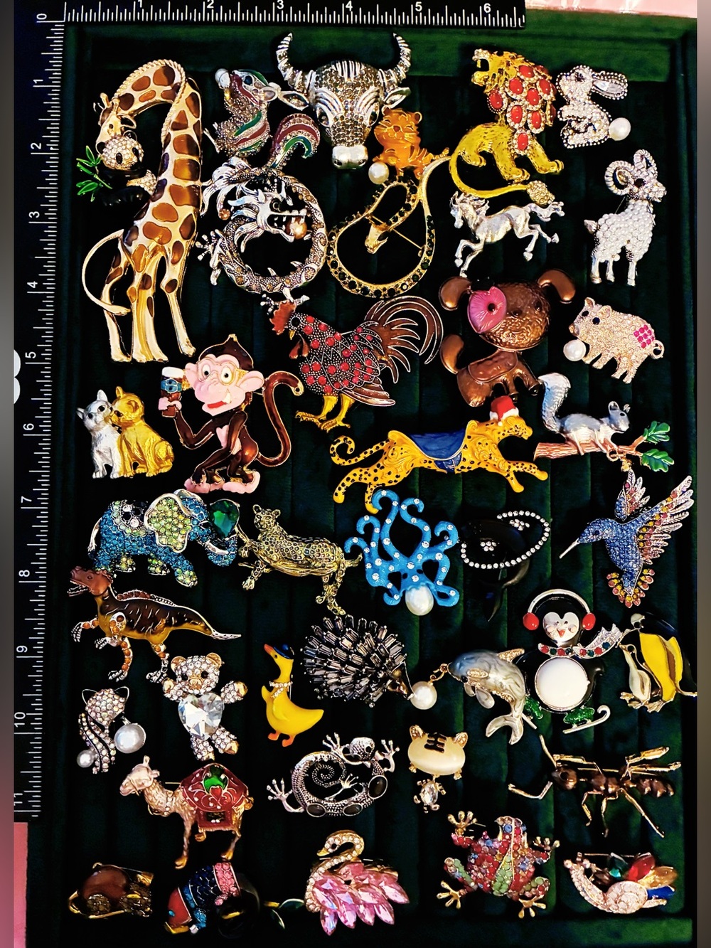 Lot of 40 Animal Brooch Pins Rhinestone Enamel Lion Elephant Snake Frog Mixed